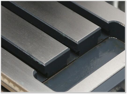 Настольный фрезерный станок Metal Master MMD - 20LV MG