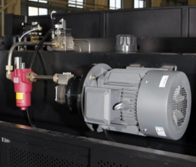 Гидравлический листогибочный пресс MetalTec HBM 30/1600 (E22)