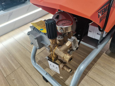 Мойка высокого давления TOR EW 175-14 220В с пистолетом