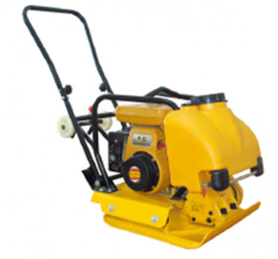 Виброплита TOR C-80T(R) 77 кг, 13,5кН (Loncin) бак, коврик, колесный комплект