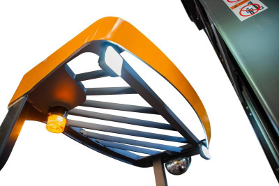 Ричтрак электрический с кабиной TOR 2,0 т 7,4 м CQD20-D Li-ion