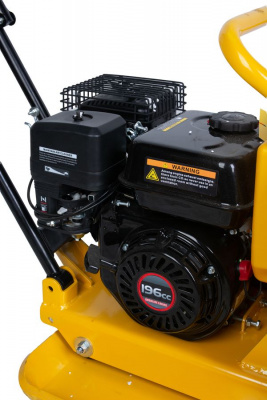 Виброплита TOR T-100 100,5 кг, 25кН Loncin бак, коврик, колесный комплект